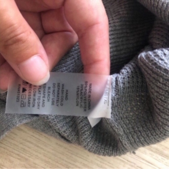 Vince Camuto Pink and Gray Women's Crewneck Sweater - Picture 6 of 7